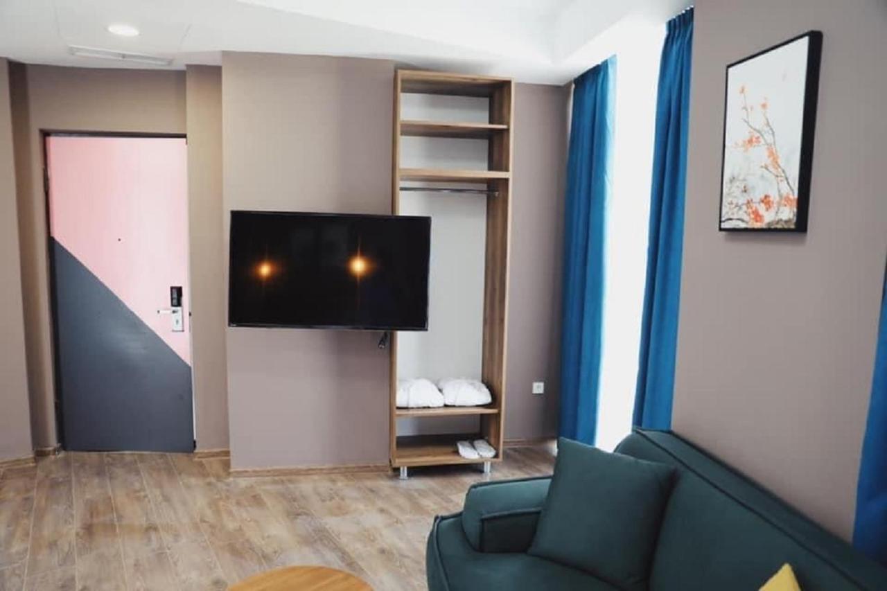 Hotel Linge Tbilisi Ngoại thất bức ảnh